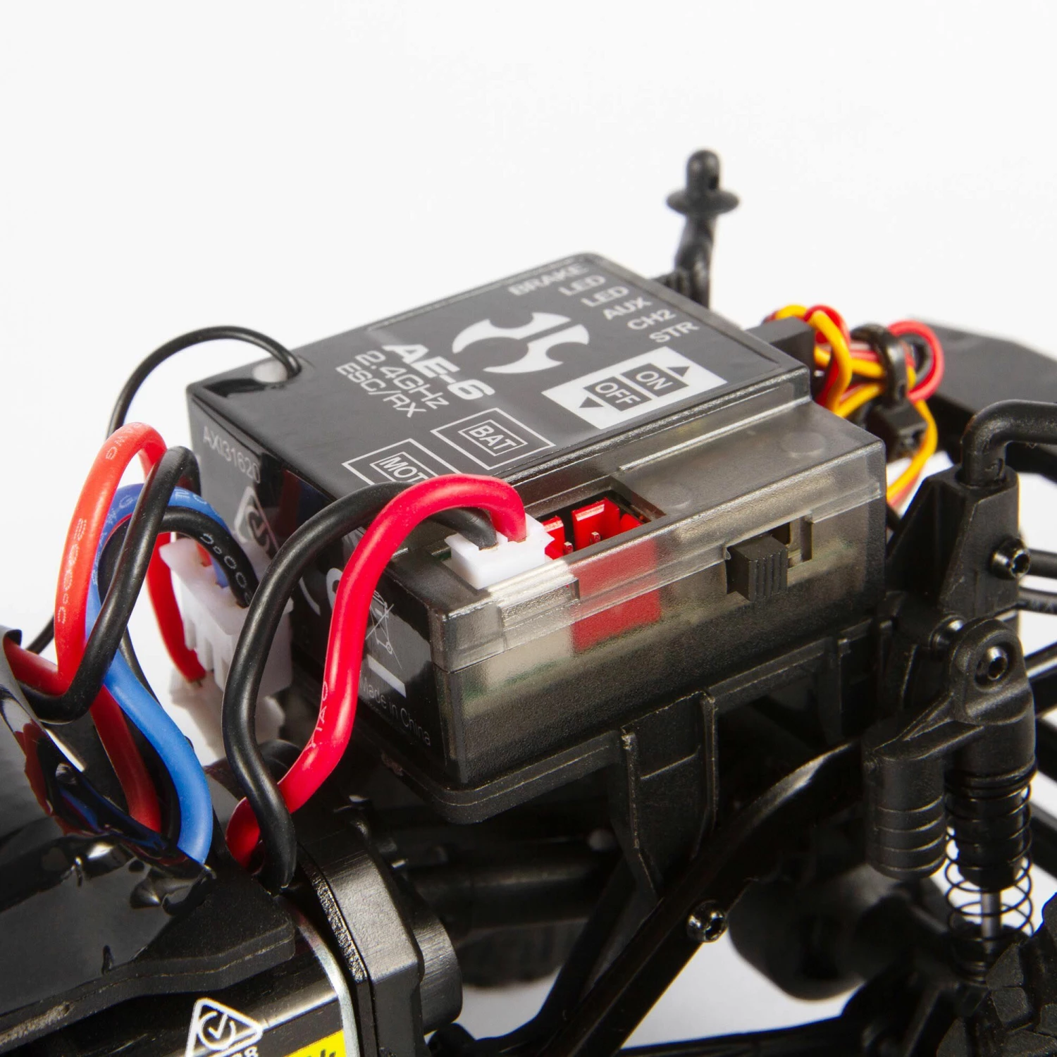 Best Sale 🔔 Best Sale ✨ Axial 1/24 SCX24 Deadbolt 4WD Rock Crawler Brushed RTR, Red 👍 💯 11 Best Sale 🔔 Best Sale ✨ Axial 1/24 SCX24 Deadbolt 4WD Rock Crawler Brushed RTR, Red 👍 💯 - Image 11